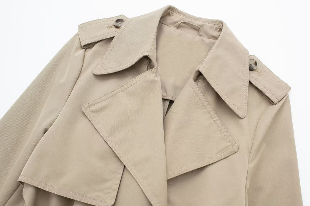 Klassischer Trenchcoat in Sandbeige