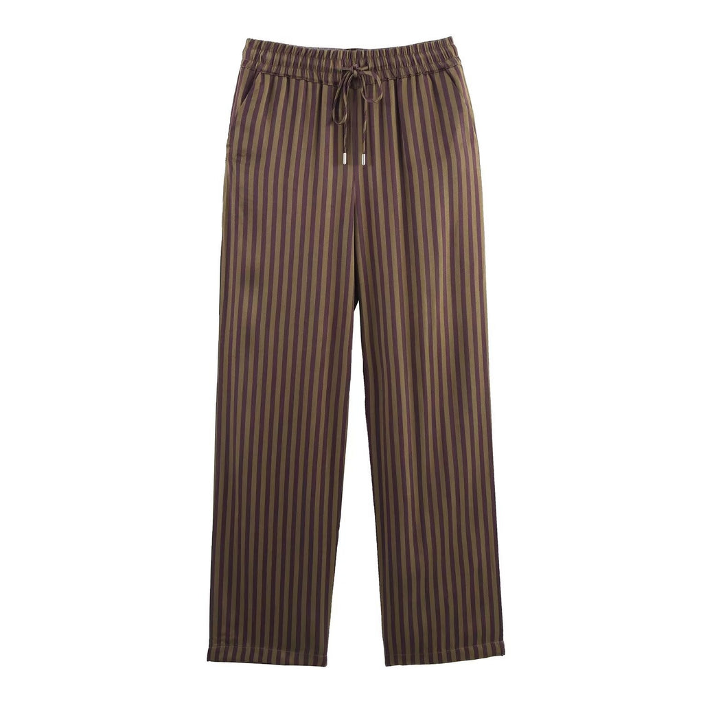 Gestreiftes Satin-Set in Schokoladen- und Olivtönen