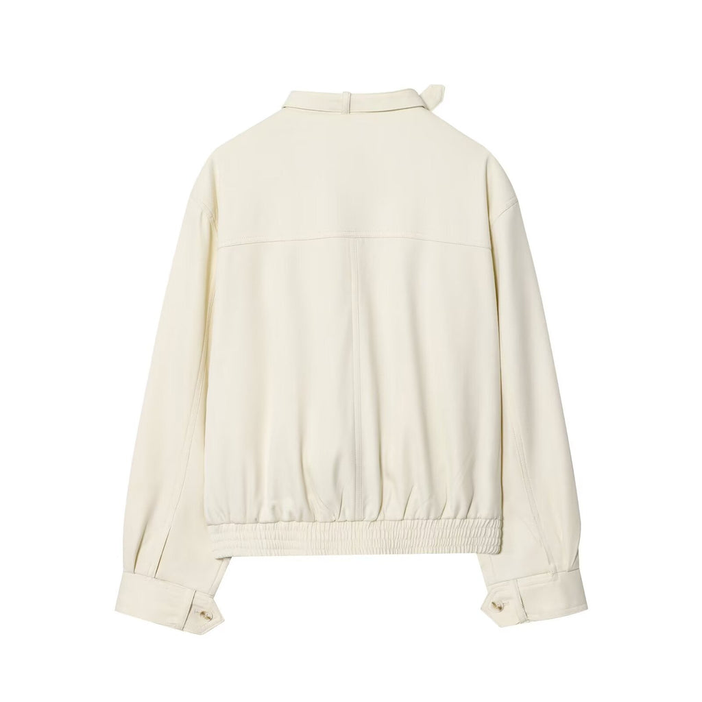 Zweiteiliges Set in Creme aus fließendem Stoff