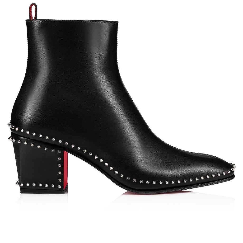 Studded Ankle Boots aus schwarzem Leder