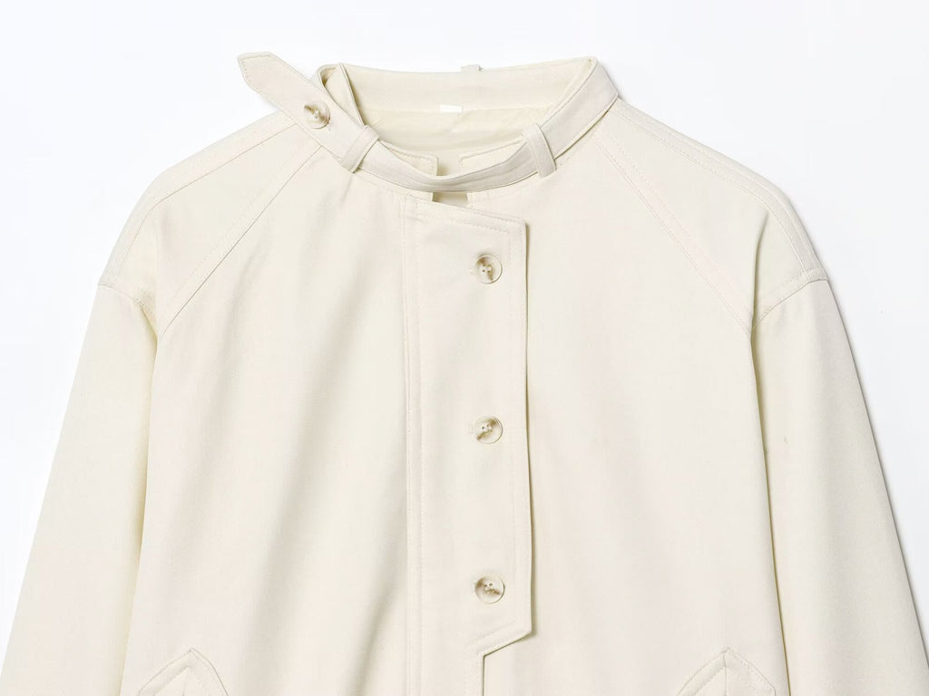 Zweiteiliges Set in Creme aus fließendem Stoff