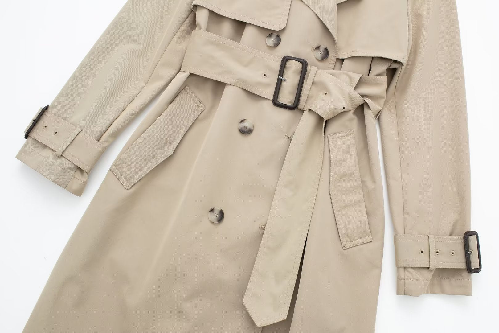Klassischer Trenchcoat in Sandbeige