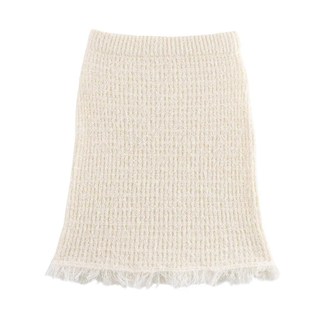 Zweiteiliges Strick-Set in Creme mit schwarzen Akzenten