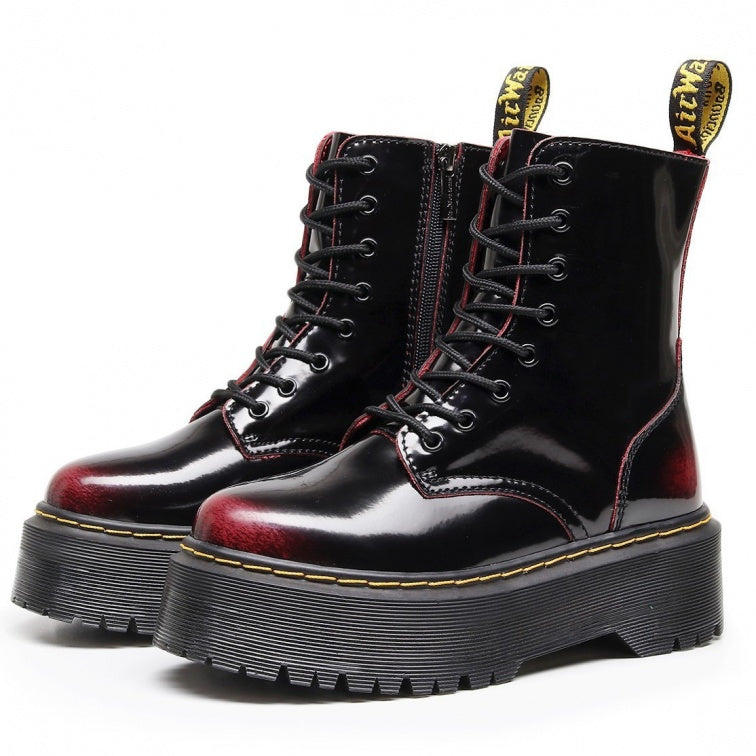 Plateau-Schnürboots aus Lackleder in Schwarzrot