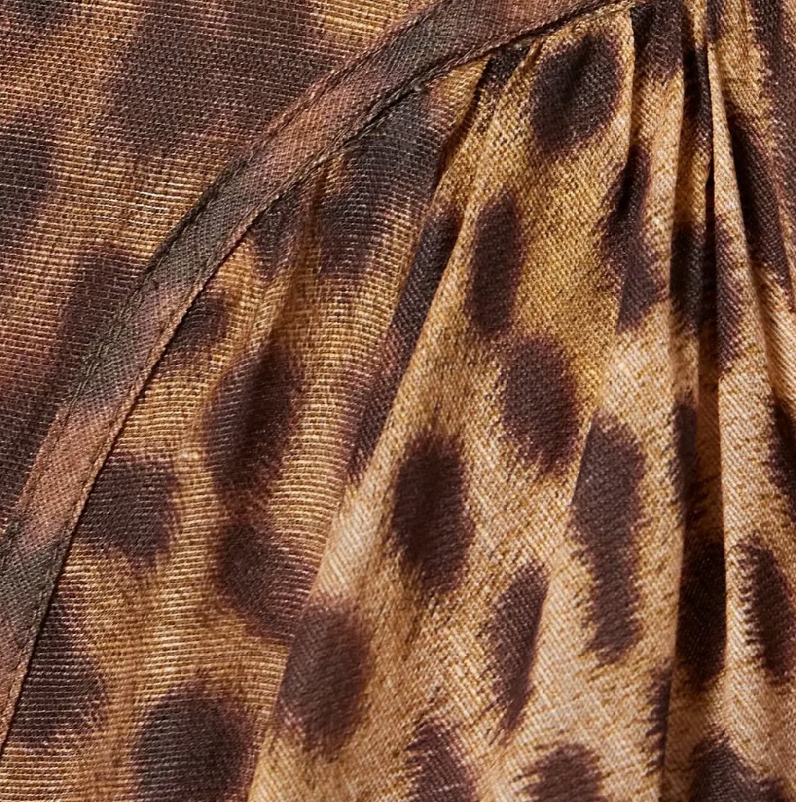 Corsagenkleid mit Leopardenmuster und Kristallträgern